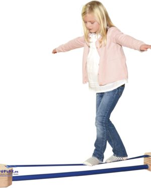 Slacktrack Das ideale Balancier-Spiel ... für Slackline-Starter. Trainiert spielerisch den Gleichgewichtssinn, die Koordination und stärkt die Konzentration. - Kisus e.K. - Kinder, Spiel und Spaß