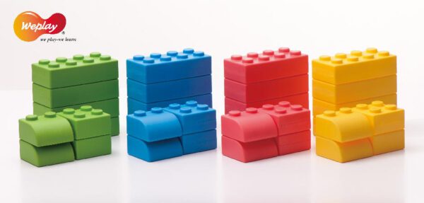 Q-Blocks 32-tlg. Q-Blocks bestehen aus einem hochqualitativen, speziellen Softmaterial ... Die leichtgewichtigen Bausteine bieten sicheres und geräuscharmes Spielen.