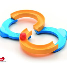 Unendliche Acht klein Ein Klassiker ... Mit Geschicklichkeit und Konzentration den Ball in der liegenden Acht führen. Schult linke und rechte Gehirnhälfte.