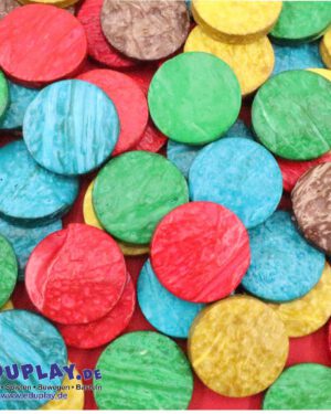Kreise aus Kokosnussschalen bunt 250g Kokosnussschalen-Kreise ... in verschiedenen Farben (rot, gelb, blau, grün, natur). Diese haptischen, farbenfrohen Kreise können beim Basteln, Zählen und Sortieren verwendet werden. Die Scheiben können auf Karton und andere Materialien geklebt werden. Kisus e.K. - Kinder, Spiel und Spaß - Großhandel für Kita, Kindergarten, Krippe, Kinderkrippe, Hort und Schule - Bastelbedarf