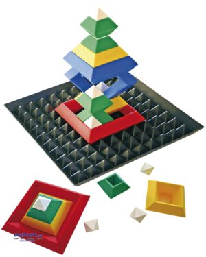 Triangle Puzzle mit Base, 24-tlg. + Base Unglaublich ... wie viele verschiedene Figuren aus diesen Triangle-Elementen möglich sind. Das Puzzlen fördert die Entwicklung des räumlichen Vorstellungsvermögens. Der Phantasie sind keine Grenzen gesetzt. Triangle Puzzle mit Base, 24 Teile + Base zur leichteren Konstruktion der 3D-Figuren.
