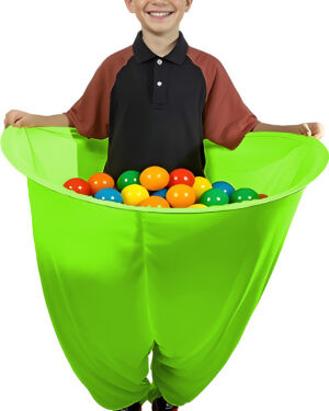 Fangen, Spaß haben und bewegen ... Kinder laufen, hüpfen und versuchen, geworfene Bälle (nicht inkl.) mit der überdimensionalen Öffnung der Hose zu fangen. Dabei werden Reaktionsfähigkeit, Koordination und Teamgeist gefördert. Set mit 4 Farben: Rot, Blau, Grün, Orange. Ballfanghose