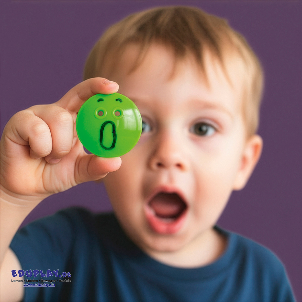 Bilibo Dots 36er Set Kreative Spielsteine ... zum Sortieren, Zählen, Auffädeln oder freien kreativen Spielen. Die Dots sind zugleich Lernmaterial und perfekte Ergänzung zur Bilibo Familie. Sie laden Kinder aller Altersstufen zu spielerischem Entdecken, Kombinieren und Gestalten ein. Set: 36 Bilibo Dots inkl. Baumwollbeutel.